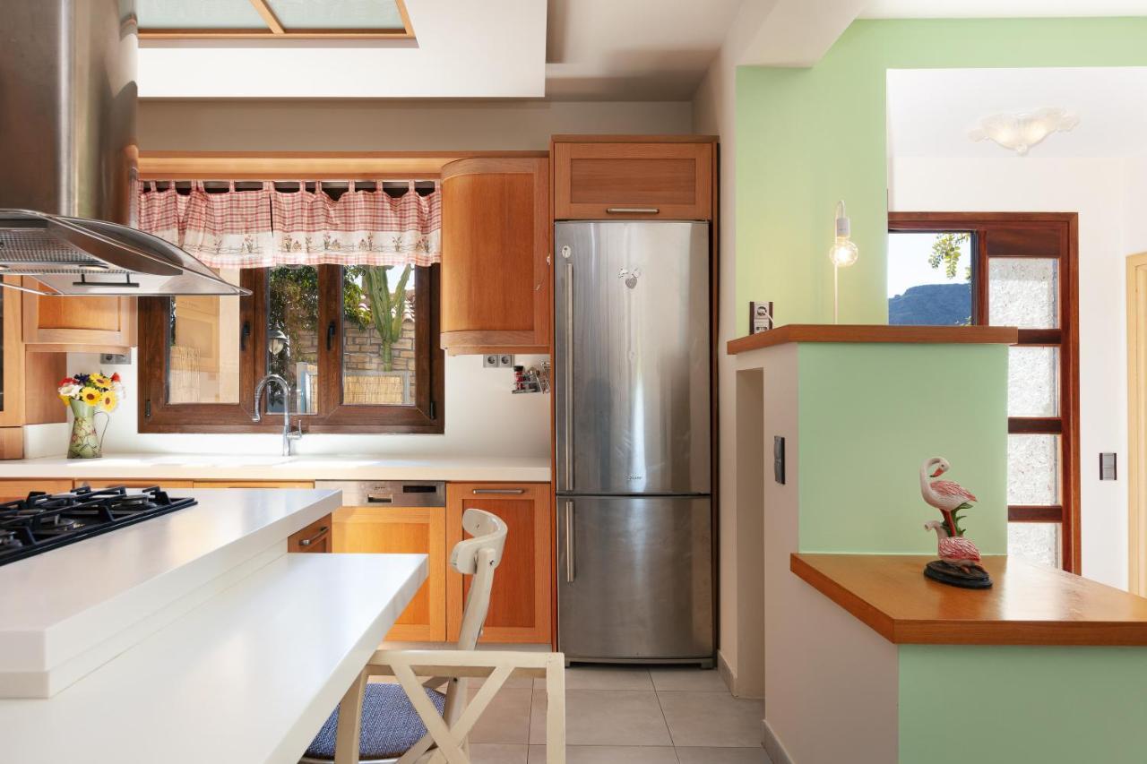 Family Villa Ellis Plakias With Private Pool 200M To The Beach Walking Distance To The Amenities Kültér fotó
